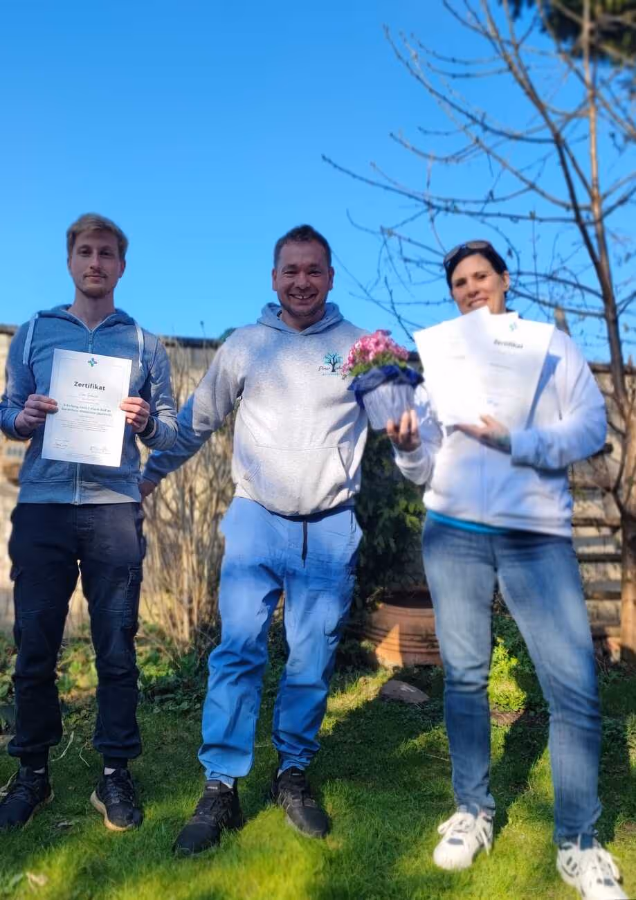 Labatzky - Pflege- & Betreuungsdienst - Verteilung von Zertifikaten